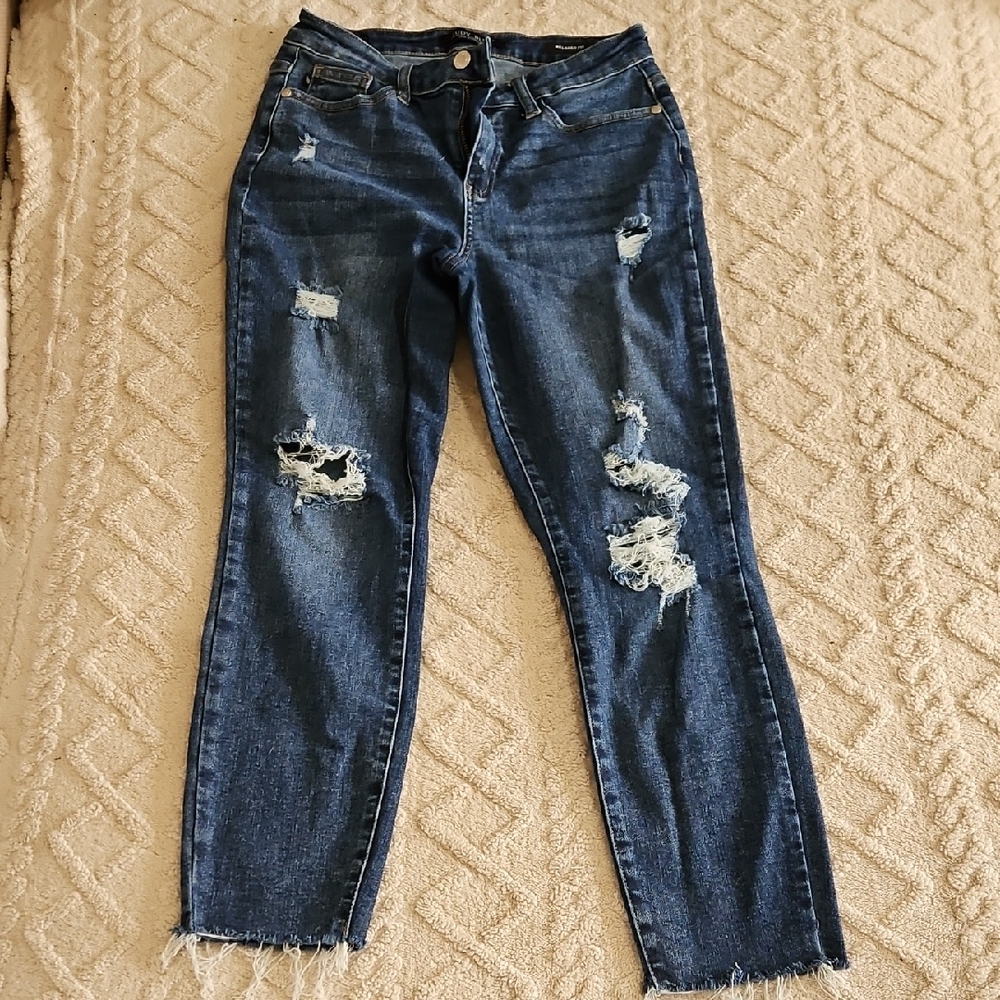 Judy Blue Distressed Relaxed‎ Jeans in Dark Blue Size 7/28